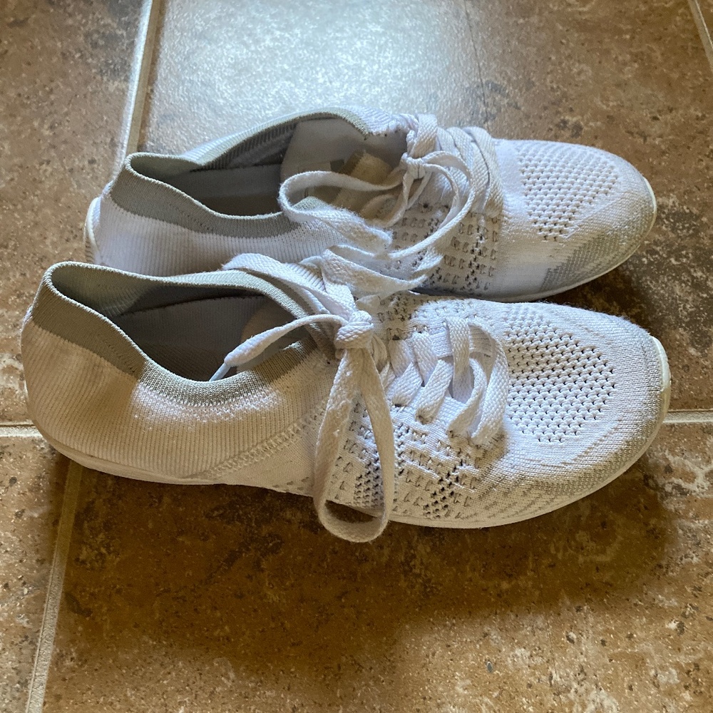 Size 9 Cheer Shoes